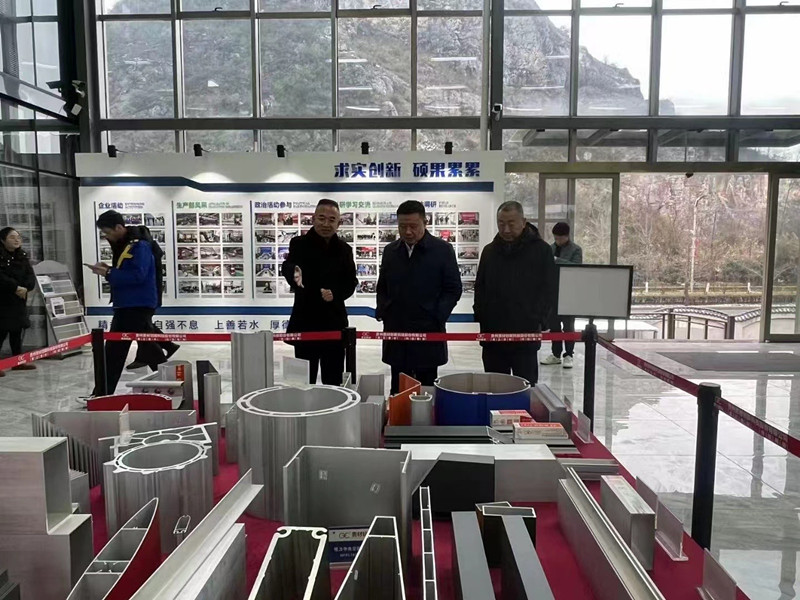 劉本立：貴陽(yáng)市委常委、市委秘書(shū)長(zhǎng)